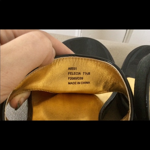 Vintage Coach Platform Wedge Shoes: Black & Gold, Genuine Retro, Thongs, Sz. 7.5 - Picture 6 of 6